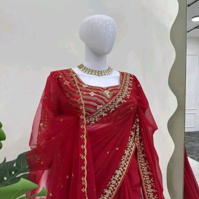 Bou Sharee with Dupatta
