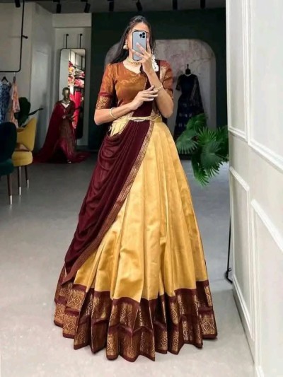 Viral Lehenga Saree Gawn